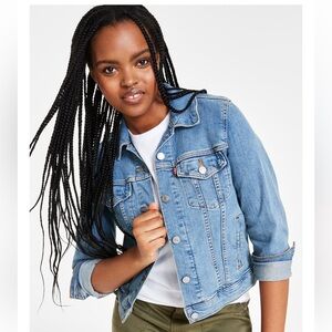 Levi’s Original Trucker Jacket in color Jeanie XS